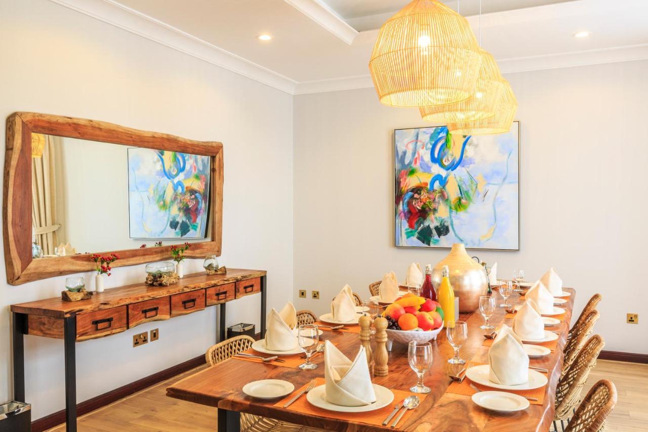 The S Holiday Homes - Stunning 5 Bedrooms Villa At The Palm Jumeirah With Private Beach And Pool Dubaj Exteriér fotografie