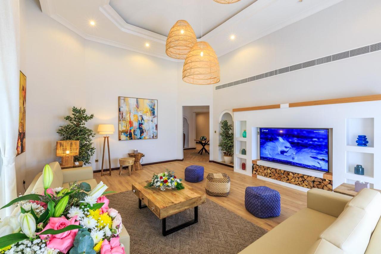 The S Holiday Homes - Stunning 5 Bedrooms Villa At The Palm Jumeirah With Private Beach And Pool Dubaj Exteriér fotografie