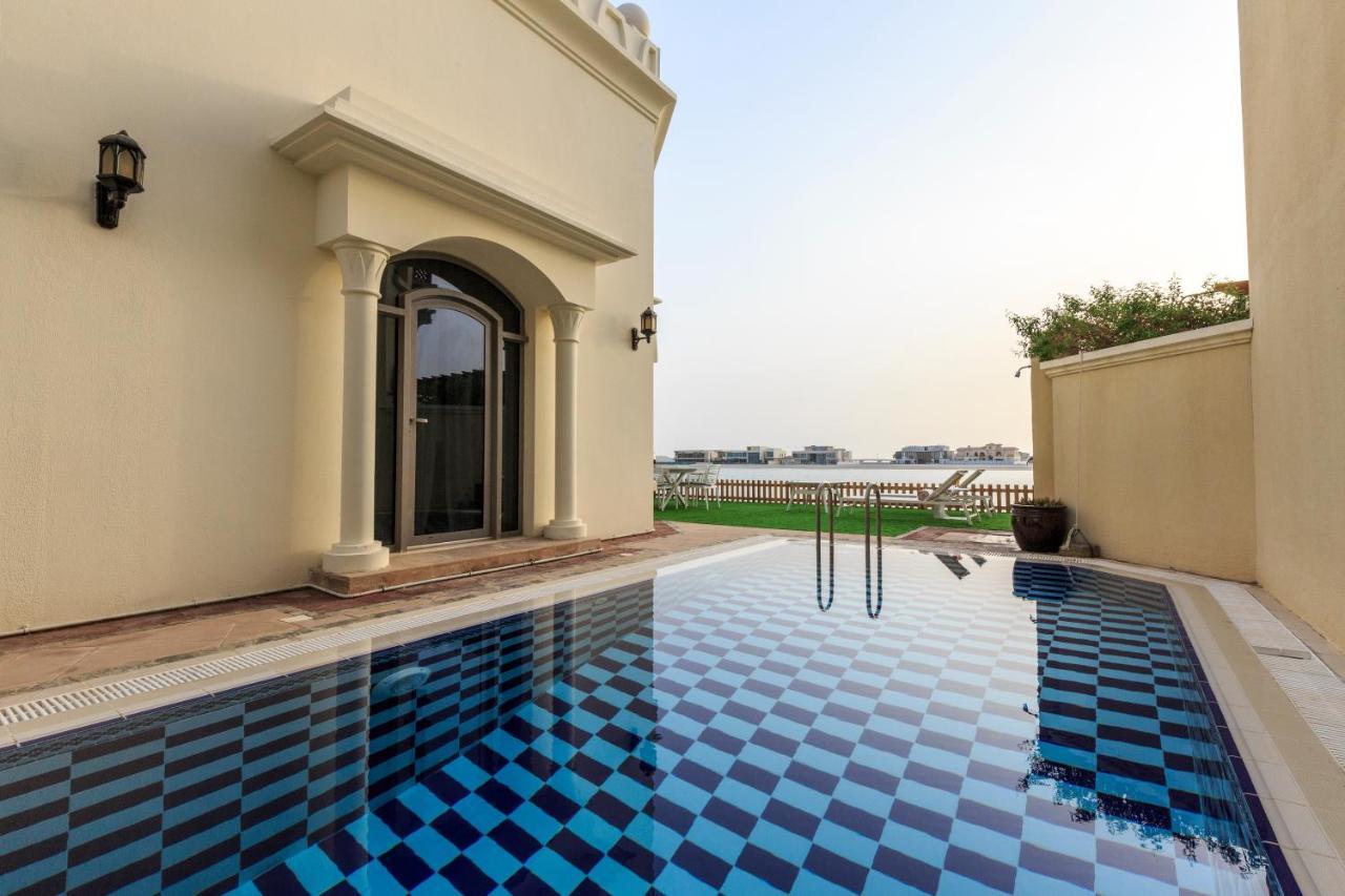 The S Holiday Homes - Stunning 5 Bedrooms Villa At The Palm Jumeirah With Private Beach And Pool Dubaj Exteriér fotografie